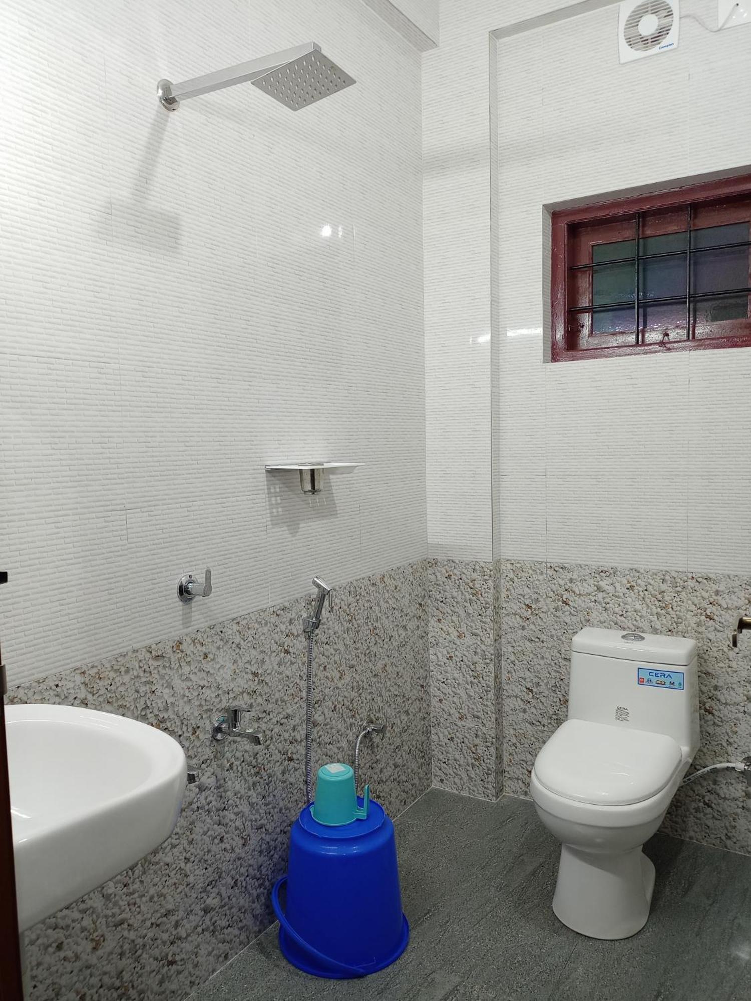 The Celeste Inn ואגאמון מראה חיצוני תמונה